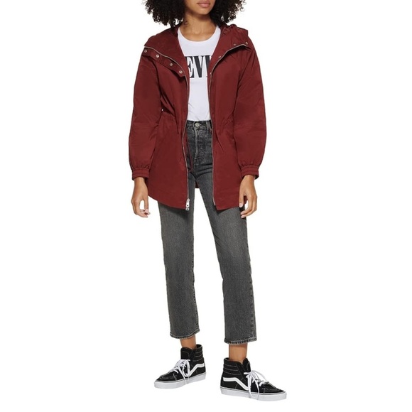 NWT Levi's Cinch Waist Lightweight Anorak Jacket in Burgundy Women’s Size XS - Picture 1 of 8